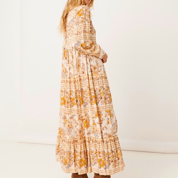 NWT Spell Meadowland Gown in Cream size Medium - Picture 5 of 13